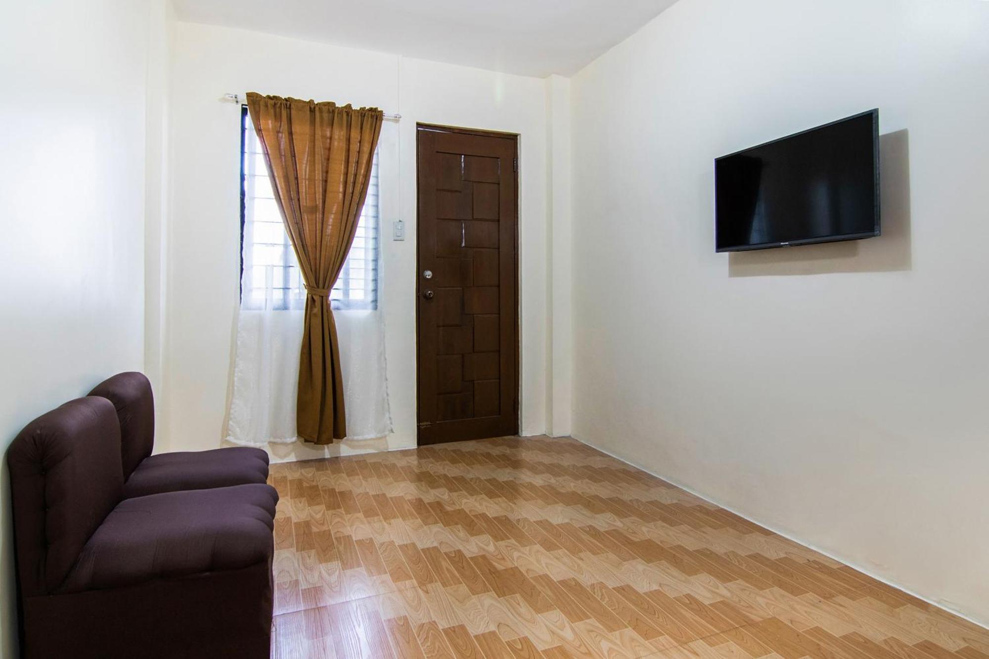 Oyo 431 Apollo 11 Apartelle Pasay Exterior photo